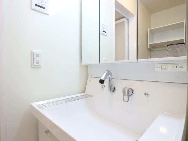  東海道本線/静岡駅 バス25分西島下車:停歩5分 1階 築3年