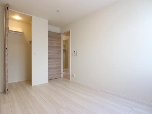  東海道本線/静岡駅 バス25分西島下車:停歩5分 1階 築3年