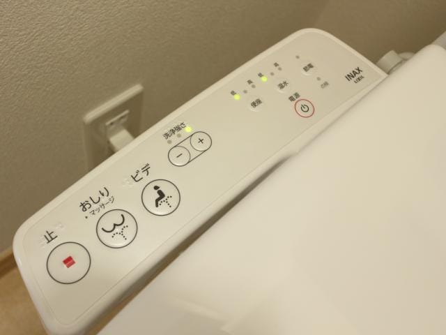  東海道本線/静岡駅 バス24分静大片山下車:停歩2分 2階 築2年