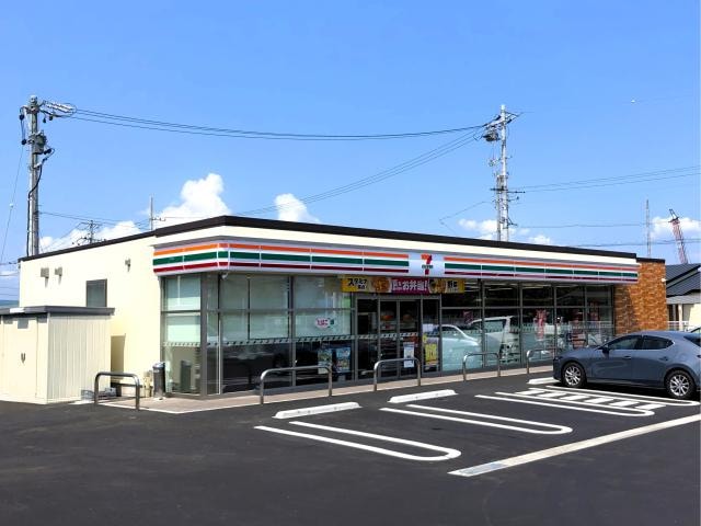 セブンイレブン静岡片山店(コンビニ)まで904m 東海道本線/静岡駅 バス22分堀ノ内下車:停歩7分 1階 築57年