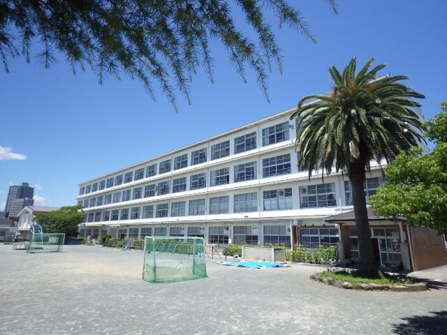 静岡市立東豊田小学校(小学校)まで1070m 東海道本線/東静岡駅 バス10分畑守稲荷前下車:停歩4分 3階 築1年