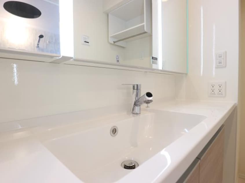  東海道本線/静岡駅 徒歩13分 3階 築2年