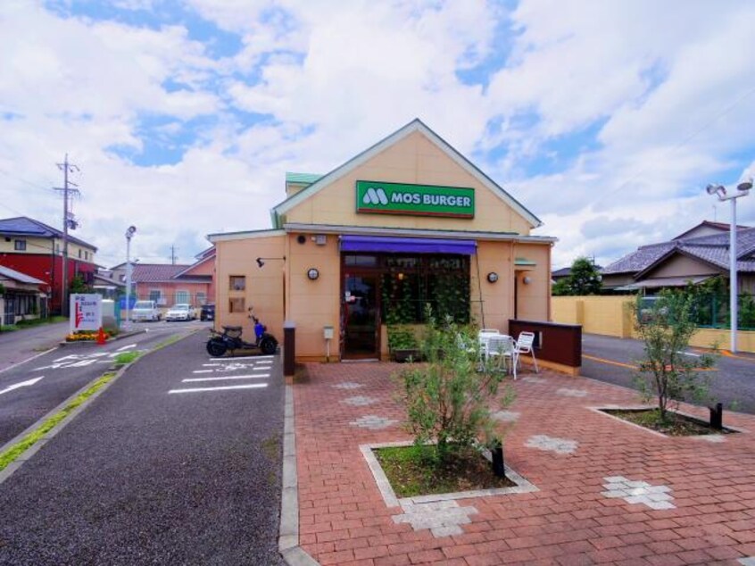 モスバーガー藤枝店(ファストフード)まで597m 東海道本線/藤枝駅 徒歩22分 2階 築2年