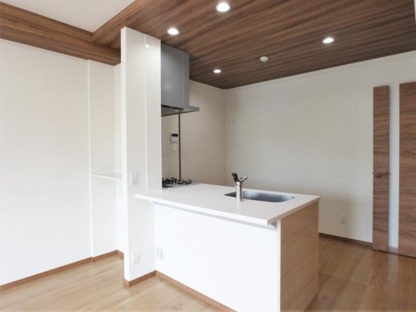  東海道本線/静岡駅 徒歩13分 4階 築2年