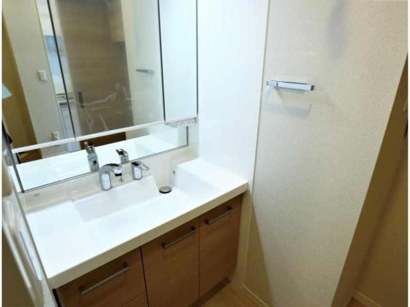  東海道本線/静岡駅 徒歩15分 2階 築2年