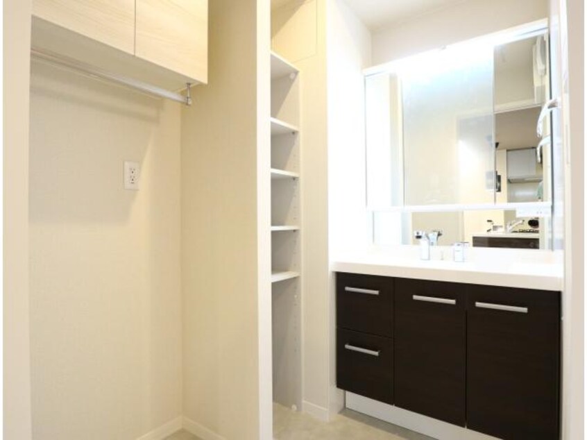  東海道本線/静岡駅 徒歩8分 1階 築2年