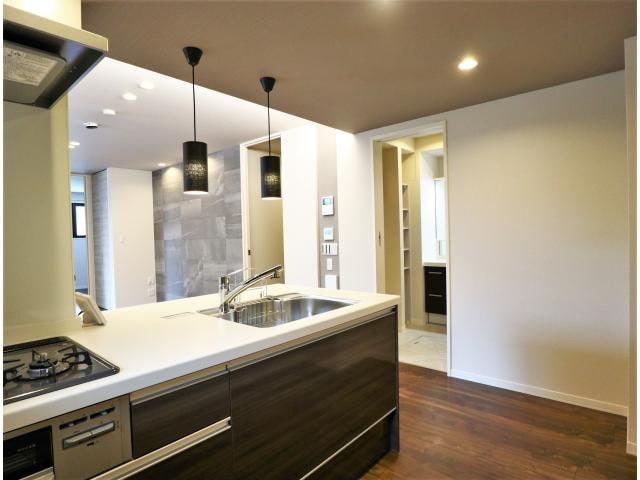  東海道本線/静岡駅 徒歩8分 1階 築2年