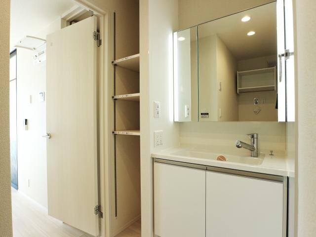 同イメージ反転 東海道本線/静岡駅 徒歩22分 1階 築2年