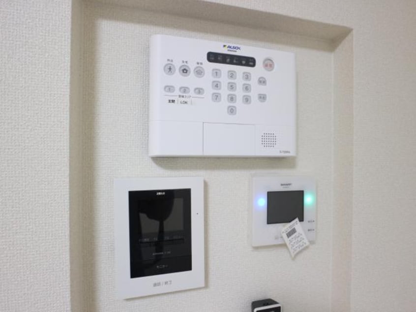  東海道本線/静岡駅 バス18分富士見台・駿河総合高校入口下車:停歩9分 1階 築2年