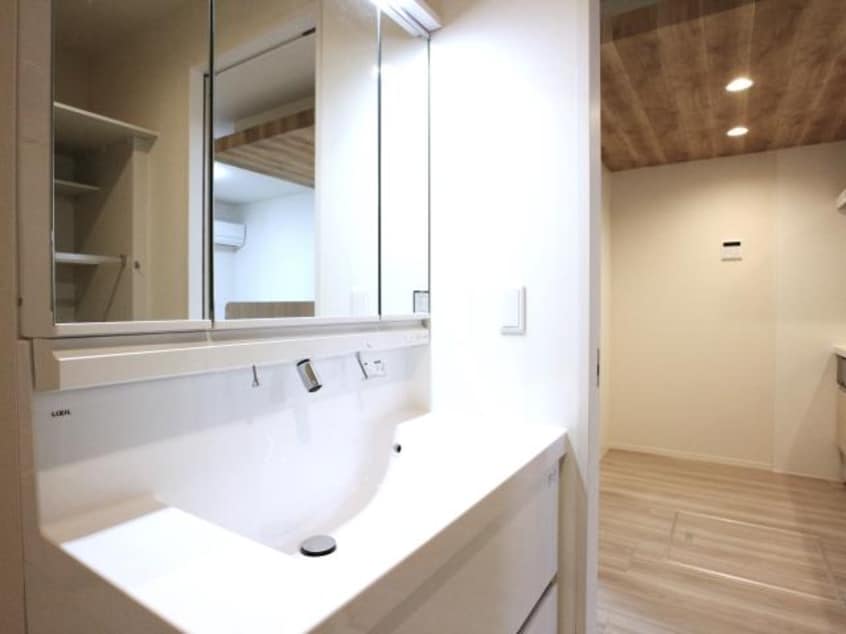  東海道本線/静岡駅 バス18分富士見台・駿河総合高校入口下車:停歩9分 1階 築2年