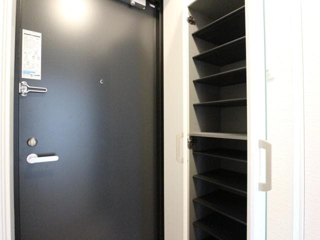  東海道本線/静岡駅 バス11分西中原下車:停歩5分 1階 築1年