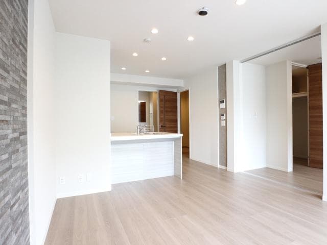  東海道本線/静岡駅 徒歩9分 3階 築1年