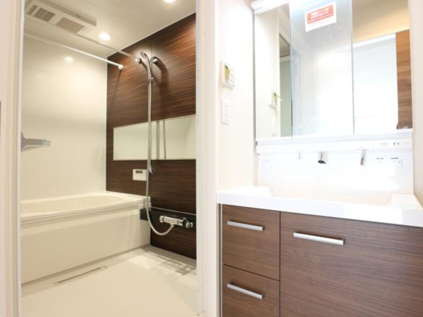  東海道本線/静岡駅 徒歩9分 3階 築1年