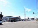 ファミリーマート藤枝青南町店(コンビニ)まで967m 東海道本線/藤枝駅 徒歩24分 1階 1年未満