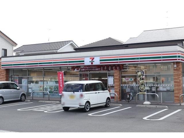 セブンイレブン藤枝高柳２丁目店(コンビニ)まで203m 東海道本線/藤枝駅 徒歩22分 2階 築4年