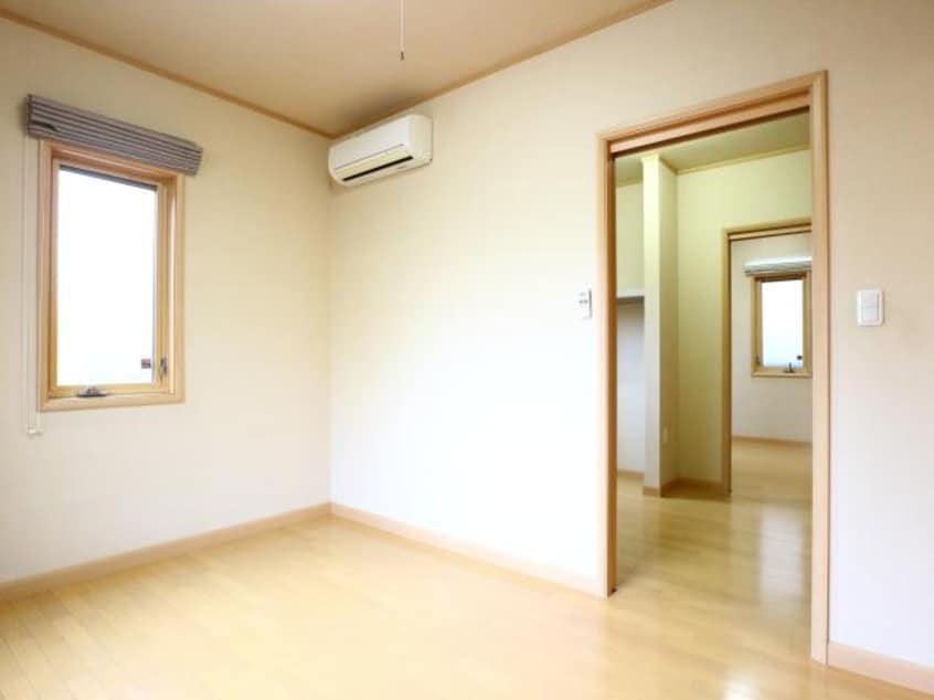  東海道本線/静岡駅 徒歩16分 1-2階 築17年