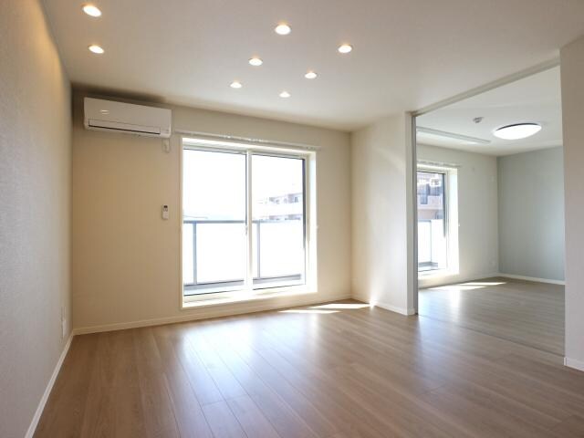  東海道本線/静岡駅 徒歩8分 4階 1年未満