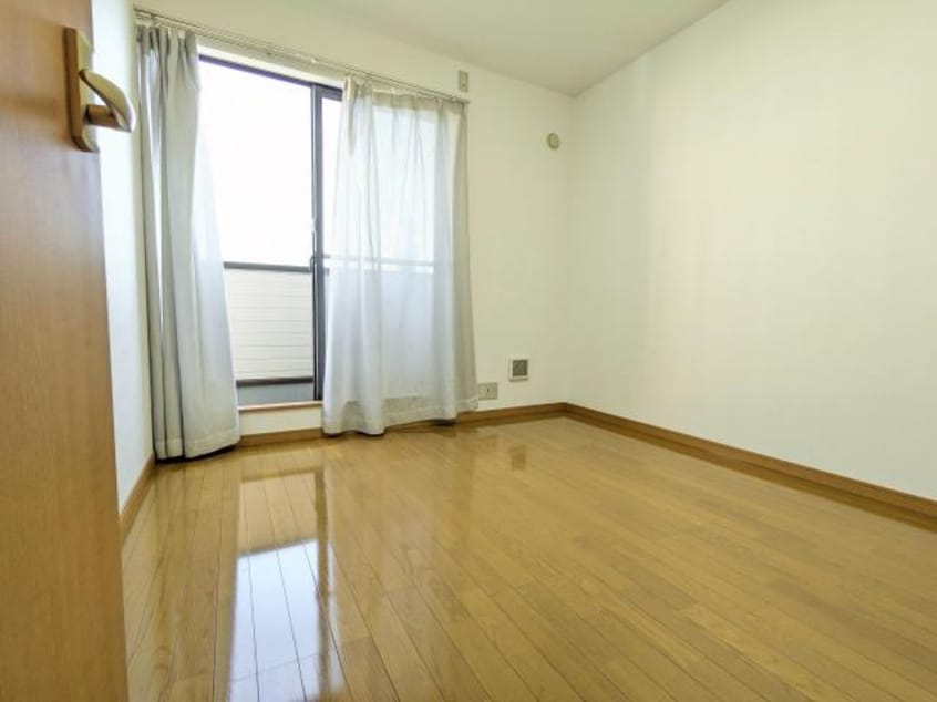  東海道本線/静岡駅 バス17分大里中学校下車:停歩5分 1-2階 築20年