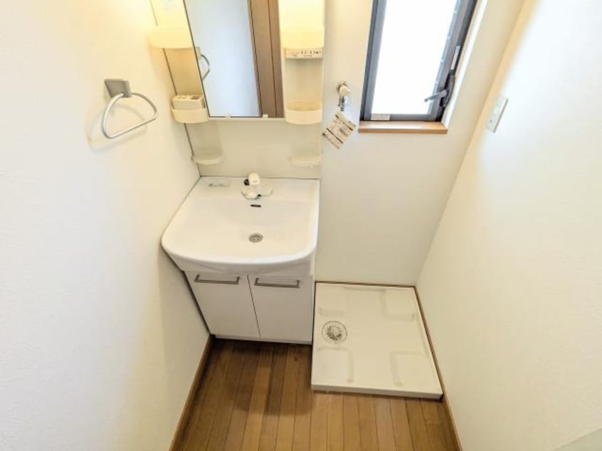  東海道本線/静岡駅 バス17分大里中学校下車:停歩5分 1-2階 築20年