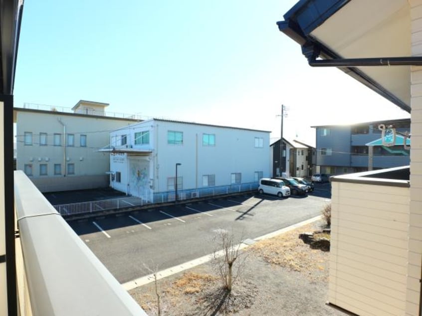  東海道本線/静岡駅 バス17分大里中学校下車:停歩5分 1-2階 築20年