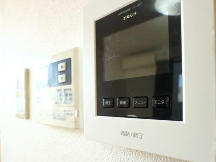  東海道本線/静岡駅 バス17分大里中学校下車:停歩5分 1-2階 築20年