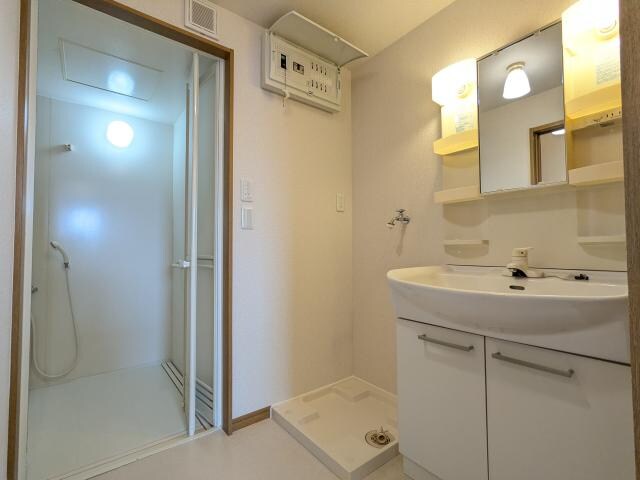  東海道本線/静岡駅 バス12分石田ＳＢＳ学苑入口下車:停歩2分 3階 築20年