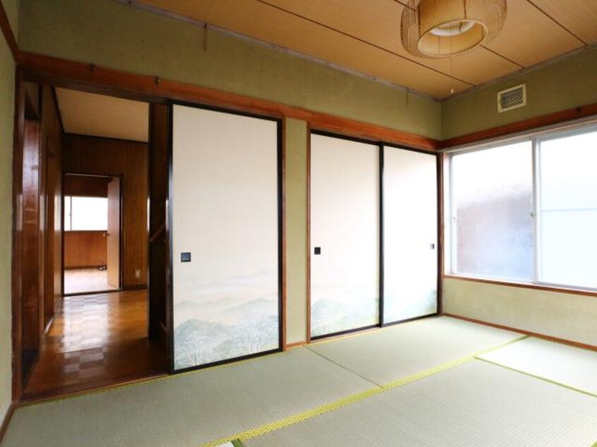  東海道本線/静岡駅 バス29分大谷小学校前下車:停歩6分 1-2階 築52年