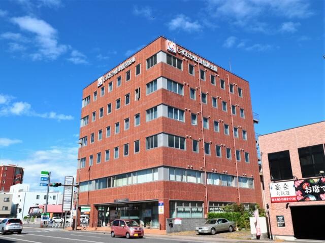 しずおか焼津信用金庫石田支店(銀行)まで517m 東海道本線/静岡駅 バス9分中田二丁目下車:停歩2分 1階 建築中