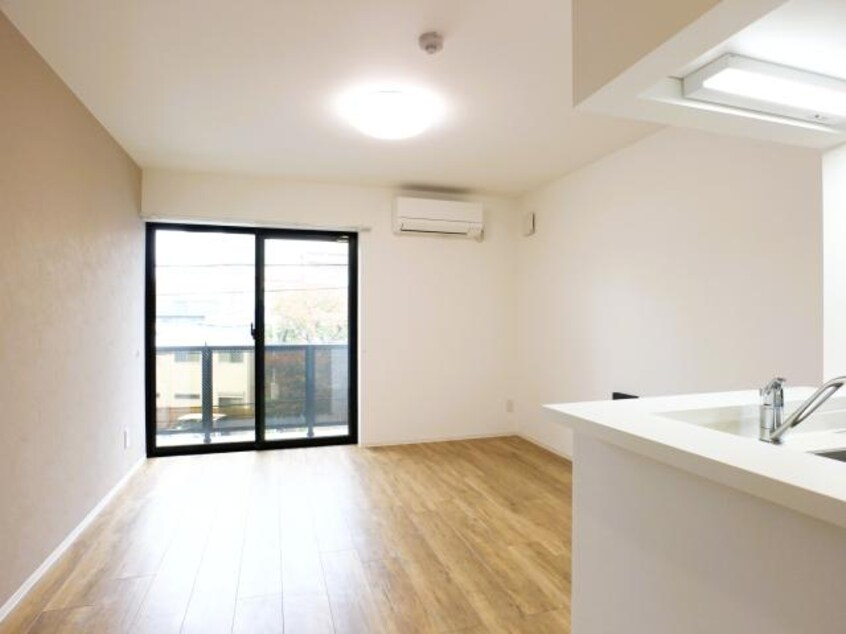  東海道本線/静岡駅 徒歩8分 3階 1年未満