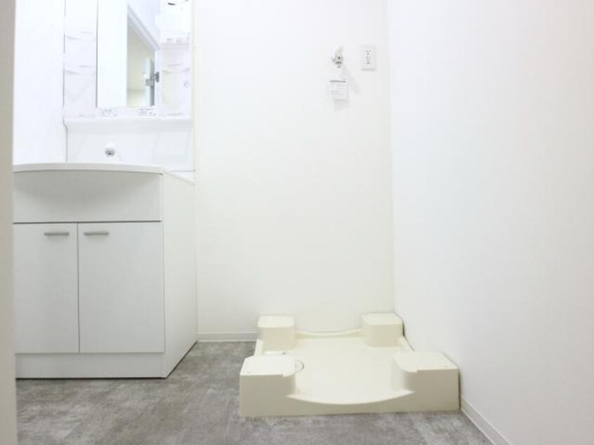  東海道本線/静岡駅 徒歩8分 3階 1年未満