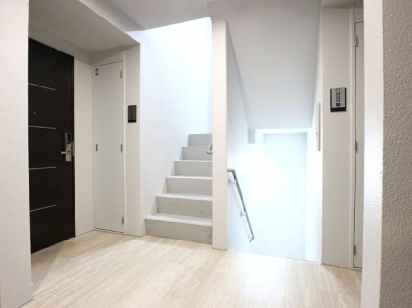  東海道本線/静岡駅 徒歩8分 3階 1年未満