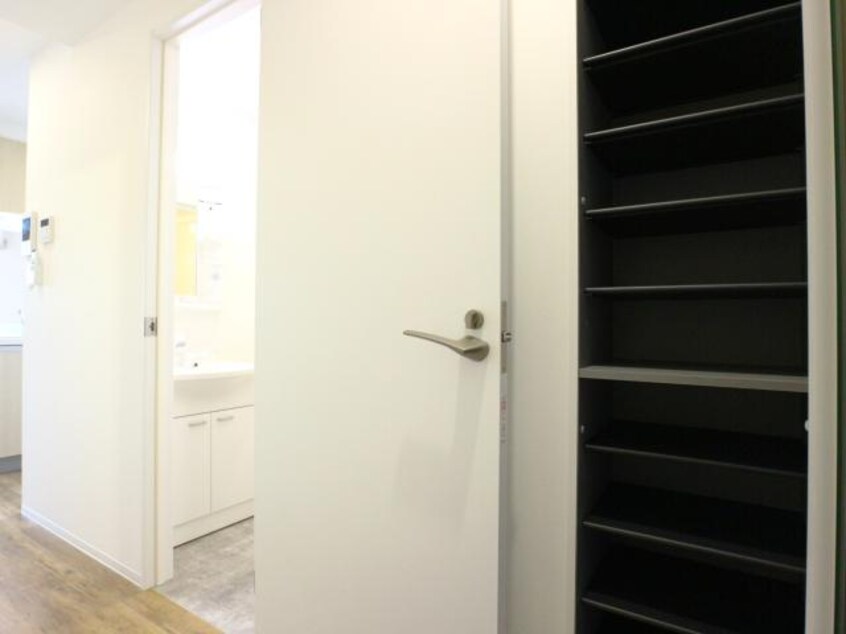  東海道本線/静岡駅 徒歩8分 3階 1年未満