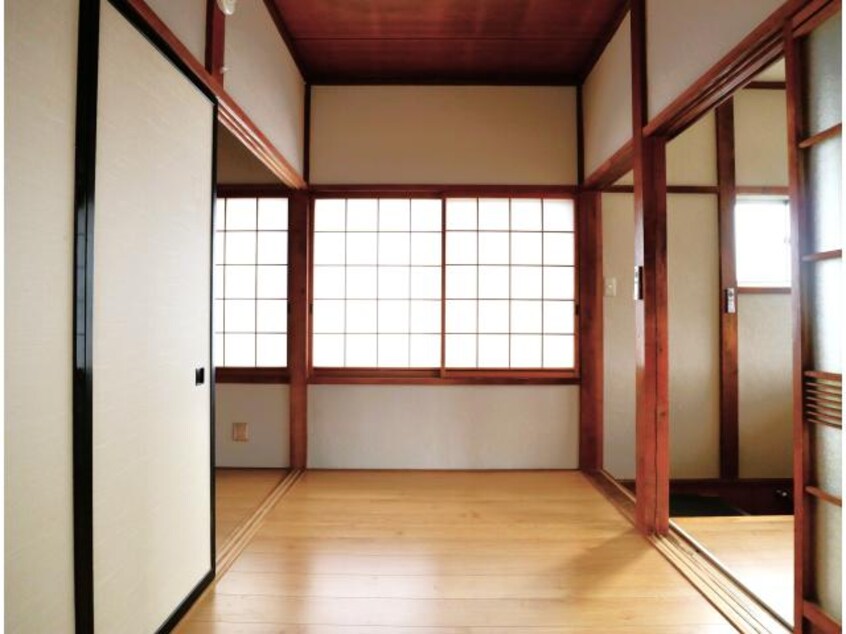  東海道本線/静岡駅 バス14分緑が丘下車:停歩4分 1-2階 築46年