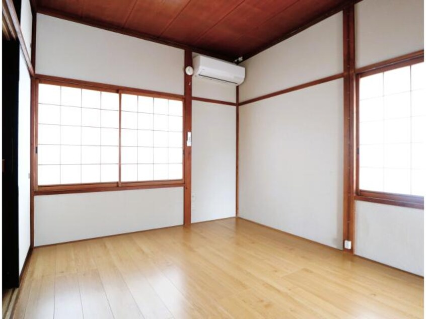  東海道本線/静岡駅 バス14分緑が丘下車:停歩4分 1-2階 築46年