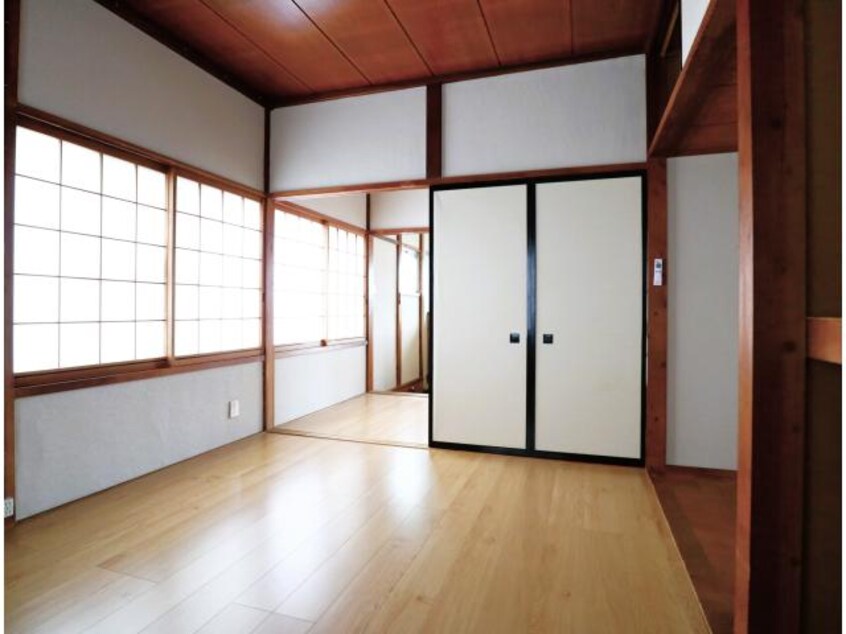  東海道本線/静岡駅 バス14分緑が丘下車:停歩4分 1-2階 築46年