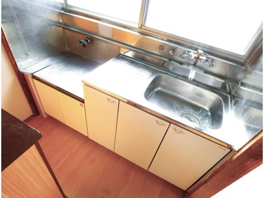  東海道本線/静岡駅 バス14分緑が丘下車:停歩4分 1-2階 築46年