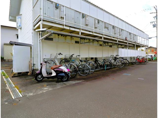  東海道本線/静岡駅 バス28分井庄下車:停歩3分 1階 築35年