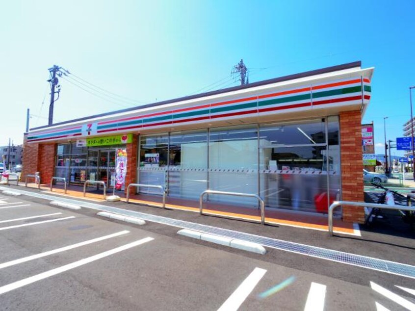 セブンイレブン静岡大坪町店(コンビニ)まで496m 東海道本線/静岡駅 徒歩11分 1階 1年未満