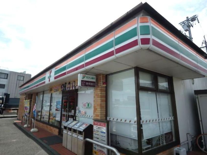セブンイレブン藤枝稲川店(コンビニ)まで1005m 東海道本線/藤枝駅 バス11分千才下車:停歩3分 2階 建築中