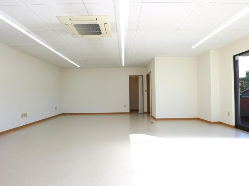  東海道本線/静岡駅 バス21分高松下車:停歩1分 1階 築36年