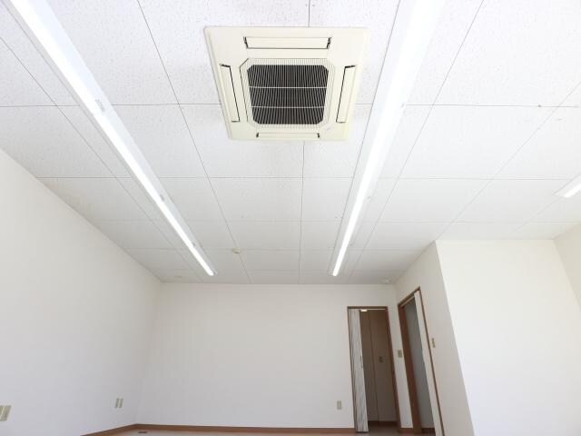  東海道本線/静岡駅 バス21分高松下車:停歩1分 1階 築36年