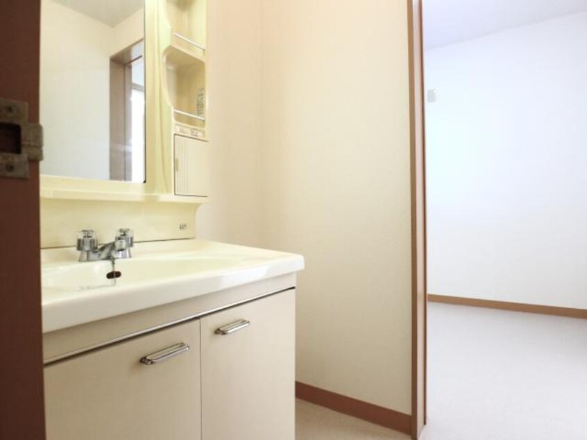  東海道本線/静岡駅 バス21分高松下車:停歩1分 1階 築36年