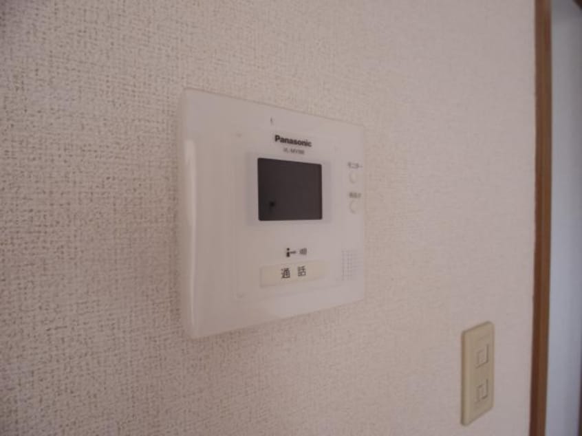  東海道本線/静岡駅 バス33分羽高下車:停歩5分 1階 築27年