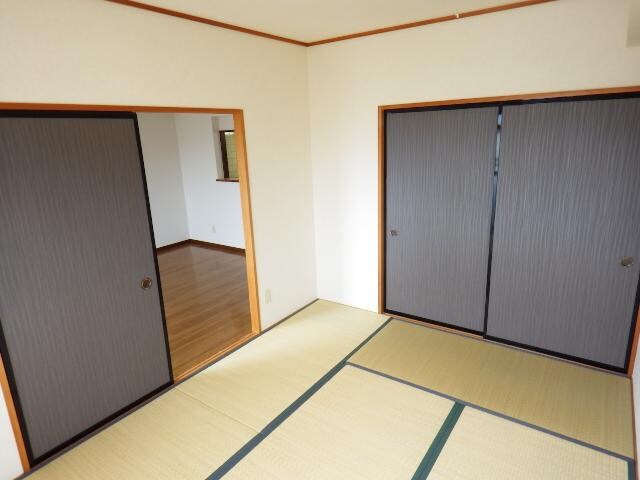  東海道本線/静岡駅 バス22分賤機南小学校前下車:停歩6分 4階 築25年