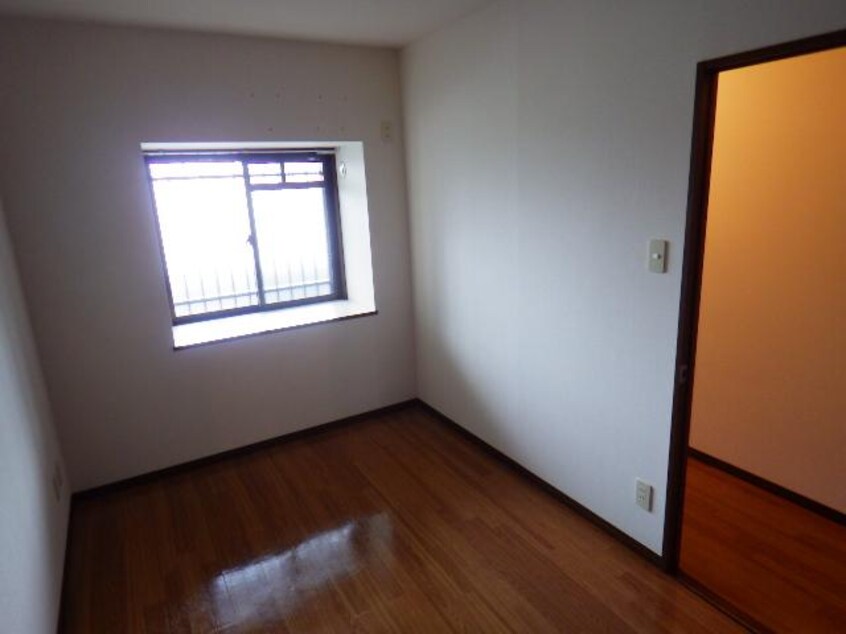  東海道本線/静岡駅 バス22分賤機南小学校前下車:停歩6分 4階 築25年