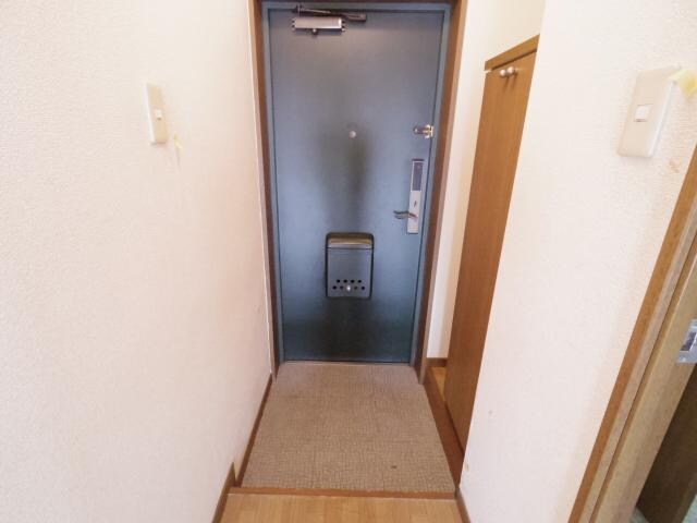  東海道本線/安倍川駅 徒歩24分 2階 築28年