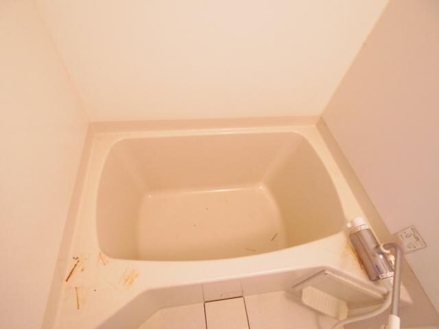  東海道本線/安倍川駅 徒歩24分 2階 築28年