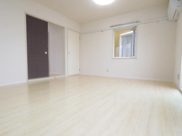  東海道本線/静岡駅 バス23分千代二丁目下車:停歩4分 2階 築31年