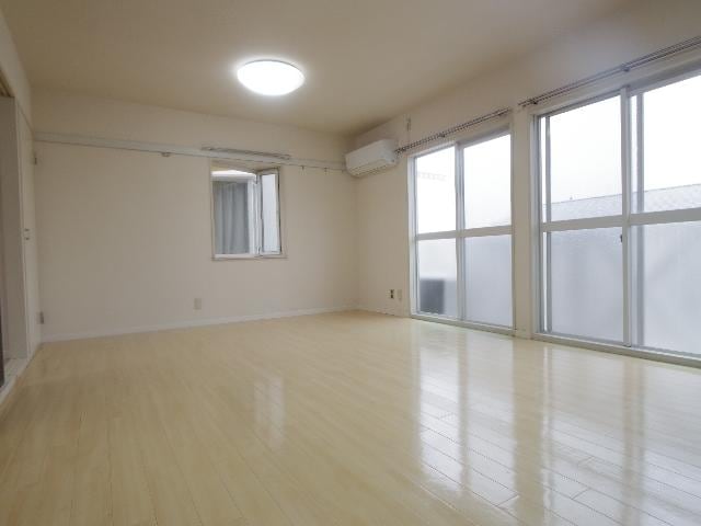  東海道本線/静岡駅 バス23分千代二丁目下車:停歩4分 2階 築31年