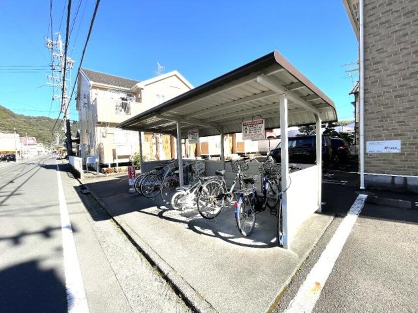  静鉄バス（静岡市）/服織小学校入口 徒歩2分 2階 築21年